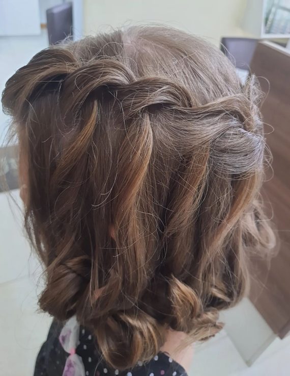 425298752_1389878894966365_9168972858997755202_n